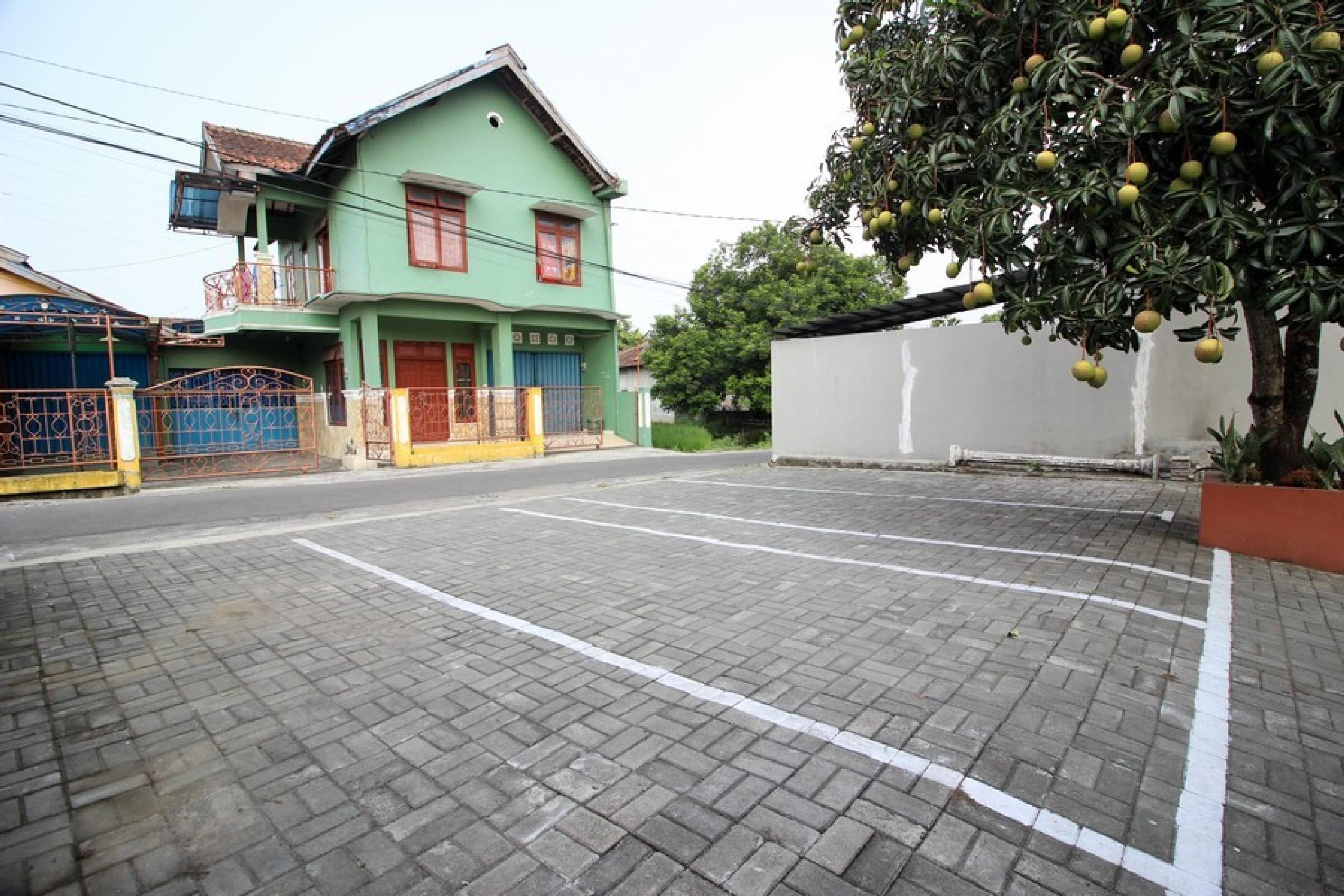 Reddoorz @ Jalan Damai 2 3* Ngaglik
