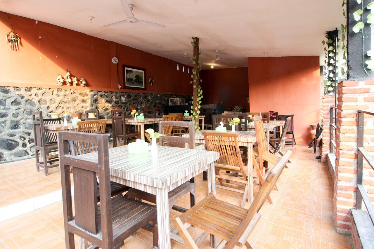 Reddoorz @ Jalan Damai 2 3*